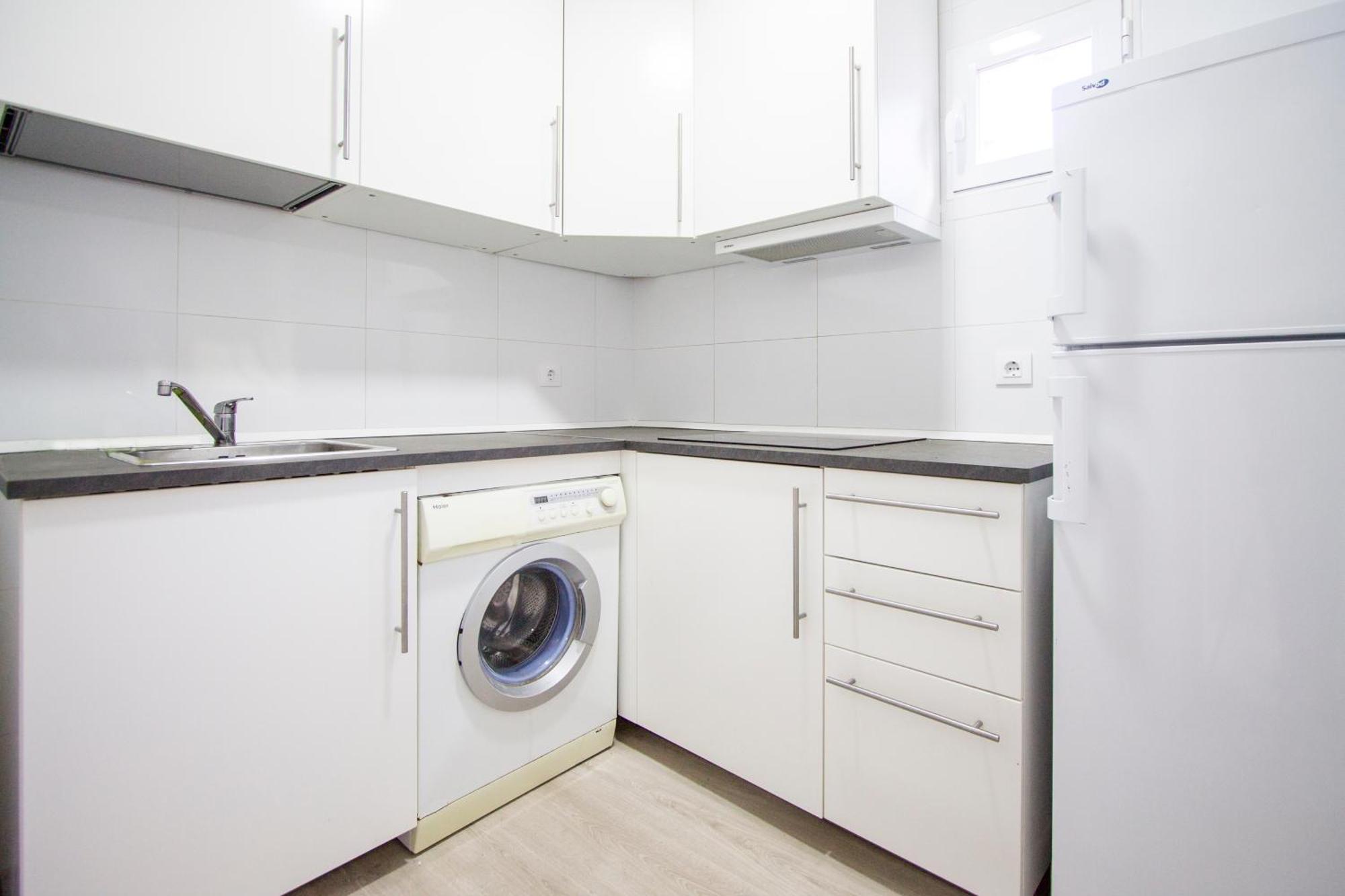 Apartamentos Tetuan Sandino 마드리드 외부 사진