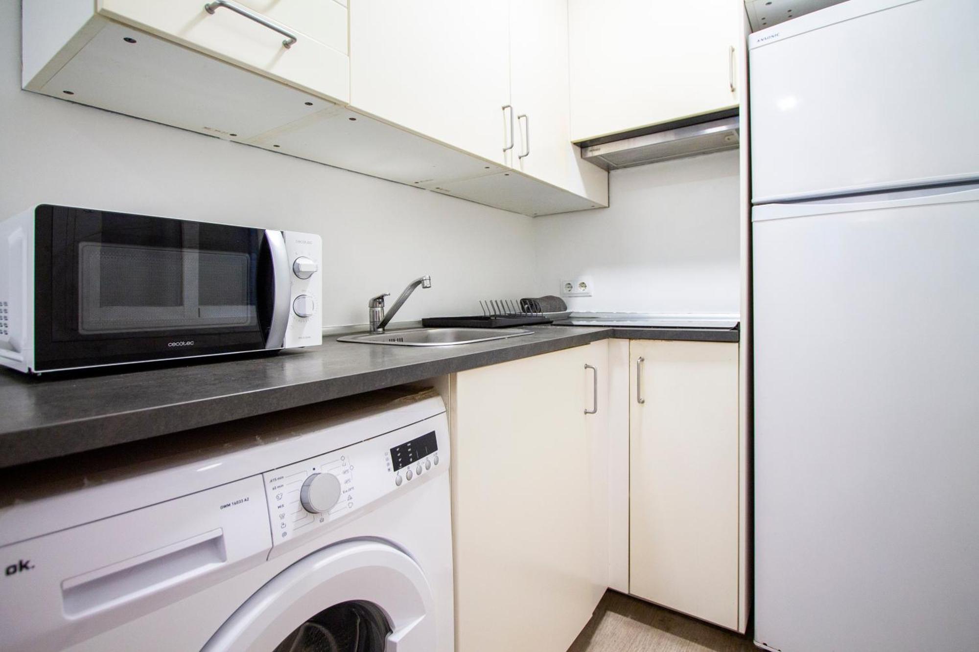 Apartamentos Tetuan Sandino 마드리드 외부 사진